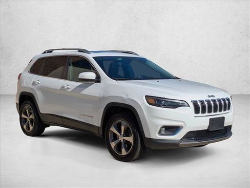 Used 2020 Jeep Cherokee Limited image 3