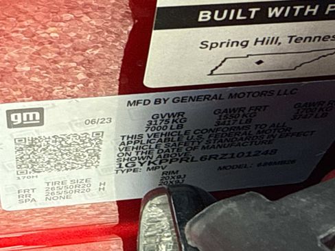 Used 2024 Cadillac Lyriq Luxury w/ LPO, Floor Liner Package image 31