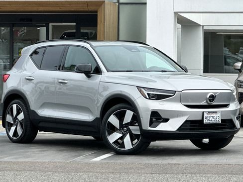 Certified 2023 Volvo XC40 Recharge Ultimate AWD/4WD image 2