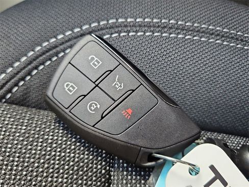 New 2026 Chevrolet Traverse LT w/ Midnight/Sport Edition image 32