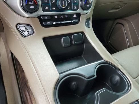 Used 2017 GMC Yukon SLT RWD image 23