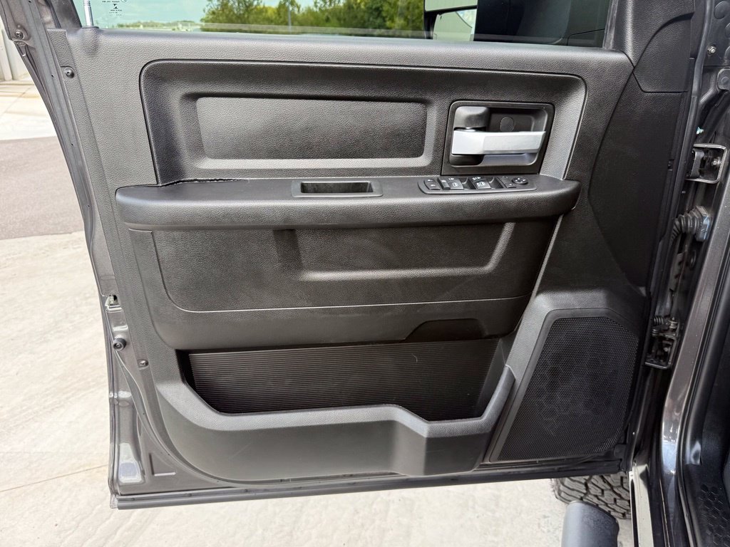 Used 2019 RAM 2500 Tradesman AWD/4WD image 16
