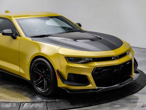 Used 2024 Chevrolet Camaro ZL1 image 33
