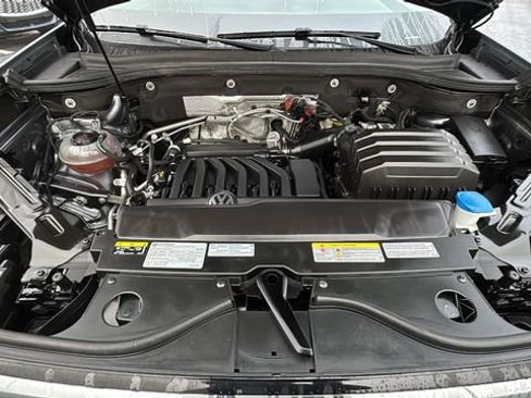 Used 2021 Volkswagen Atlas SE image 38