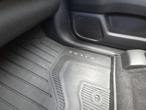 Used 2024 Honda Pilot Elite image 52