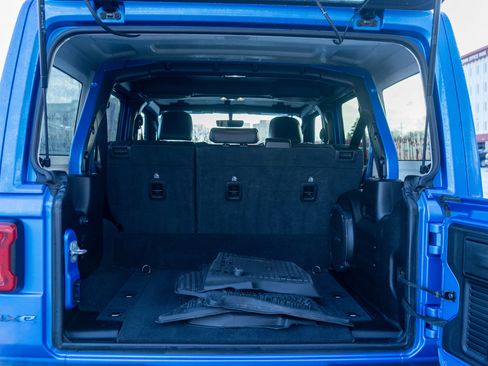 Used 2022 Jeep Wrangler Unlimited Rubicon 4xe w/ Cold Weather Group image 9