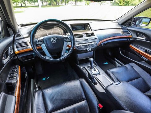 Used 2011 Honda Accord EX-L image 18