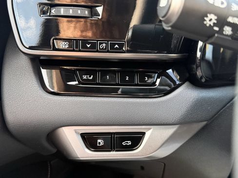 Used 2024 Lexus RX 350 Premium w/ Accessory Package (Z1) image 33