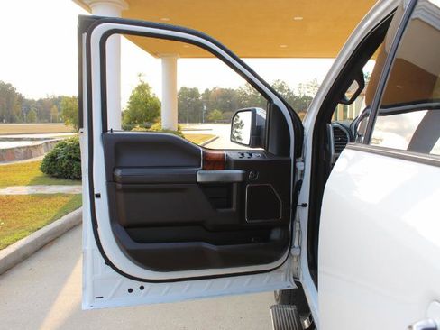 Used 2019 Ford F150 King Ranch w/ Equipment Group 601A Luxury image 27