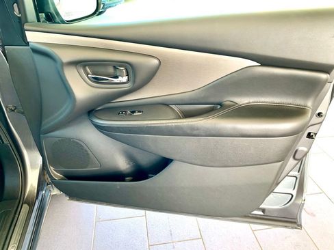 Used 2020 Nissan Murano SV FWD image 26