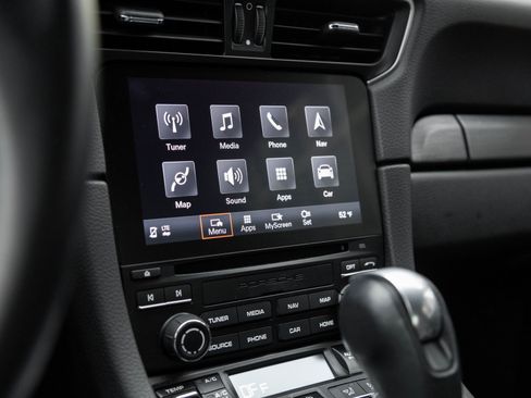 Certified 2019 Porsche 911 Targa 4 GTS image 27