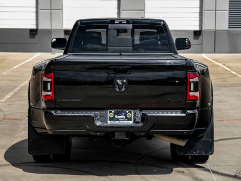 Used 2022 RAM 3500 Laramie w/ Night Edition image 13