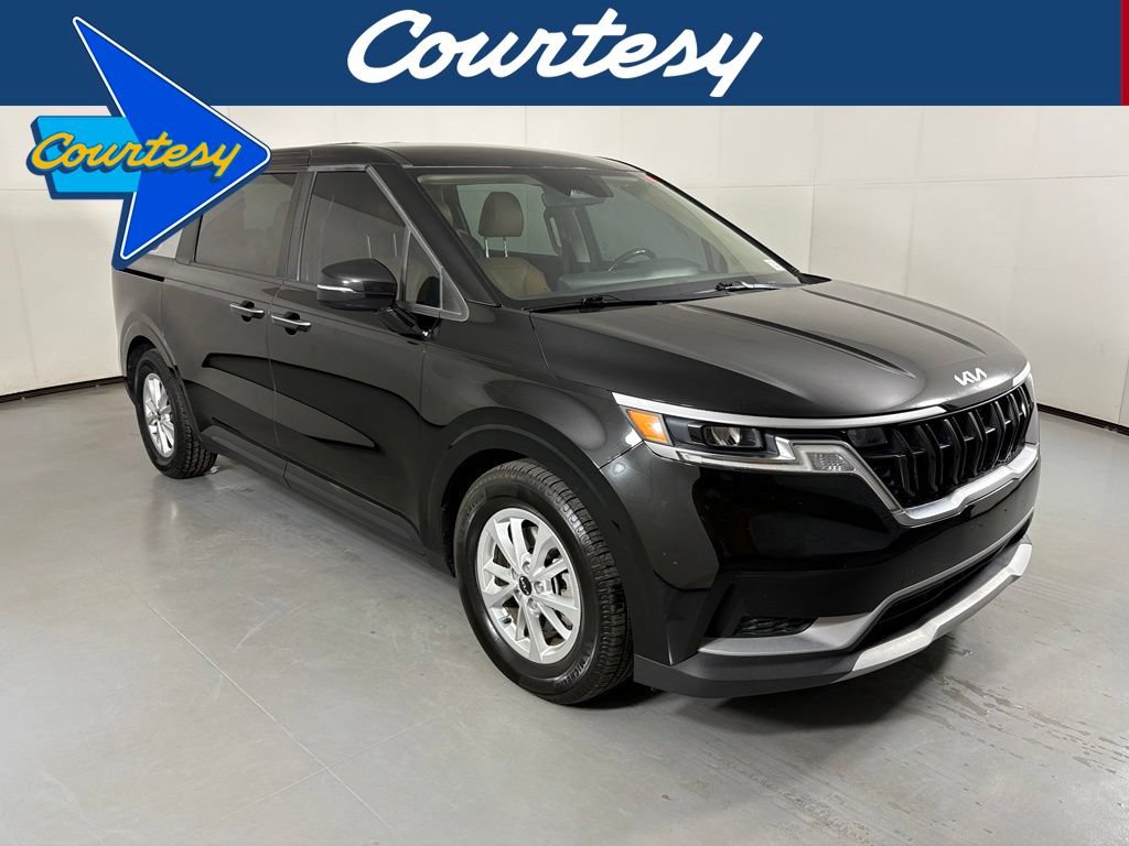Used 2022 Kia Carnival LX FWD image 1