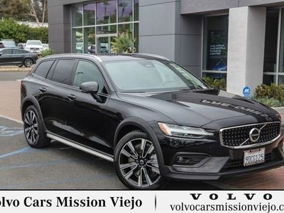 Certified 2023 Volvo V60 B5 Cross Country Ultimate w/ Climate Package