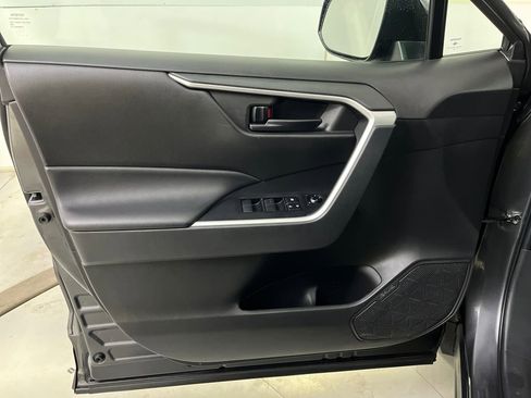 Used 2023 Toyota RAV4 LE image 27