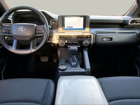 Used 2025 Toyota Tacoma SR AWD/4WD image 14