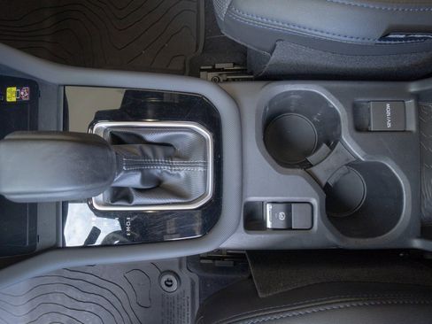 Used 2025 Subaru Forester Limited image 10