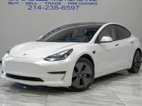 Used 2021 Tesla Model 3 Standard Range Plus RWD image 2