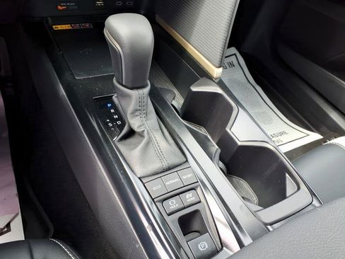 Certified 2025 Toyota Camry SE image 21