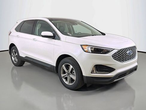 Used 2023 Ford Edge SEL w/ Convenience Package AWD/4WD image 2