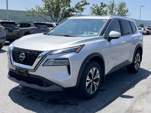 Used 2023 Nissan Rogue SV w/ SV Premium B Package AWD/4WD image 6
