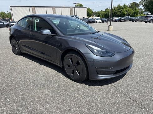 Used 2023 Tesla Model 3 Standard Range RWD image 8