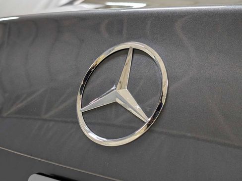 Used 2025 Mercedes-Benz C 300 4MATIC Sedan image 17