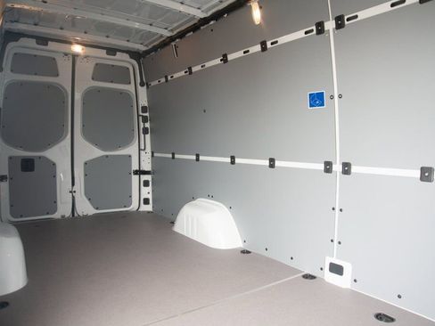 New 2025 Mercedes-Benz Sprinter 2500 image 37