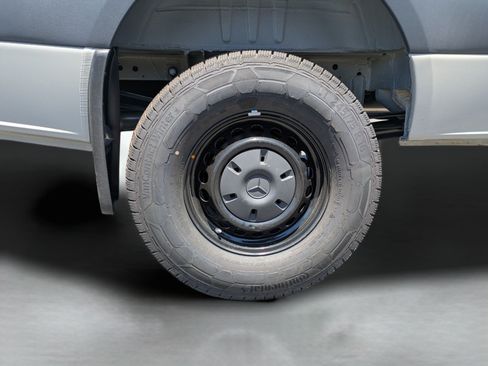 New 2025 Mercedes-Benz Sprinter 2500 image 10
