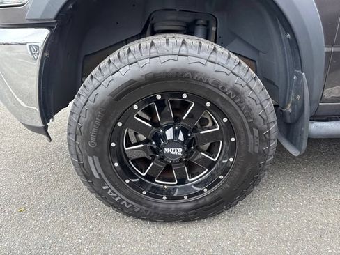 Used 2018 RAM 2500 Tradesman w/ Chrome Appearance Group AWD/4WD image 5