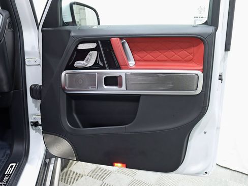Used 2022 Mercedes-Benz G 550 image 34