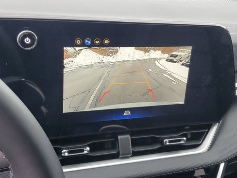 Used 2026 Chevrolet Equinox LT w/ Convenience Package II image 22