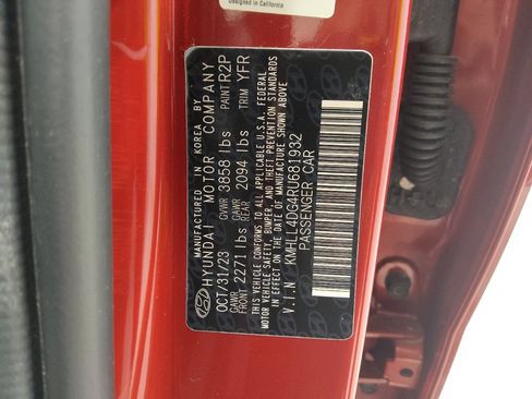 Used 2024 Hyundai Elantra SE FWD image 33