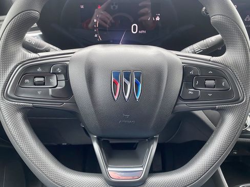 Used 2026 Buick Envista Preferred image 24