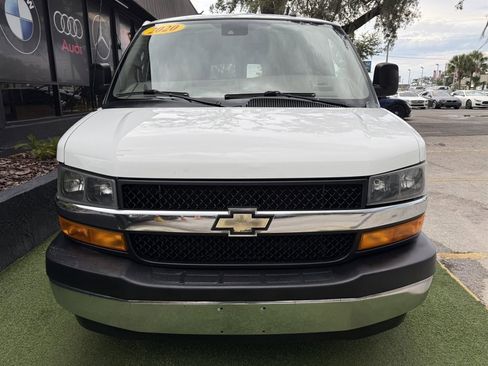Used 2020 Chevrolet Express 3500 LT w/ LT Preferred Equipment Group RWD image 2