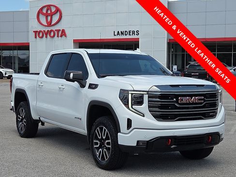 Used 2024 GMC Sierra 1500 AT4 w/ Technology Package AWD/4WD image 1
