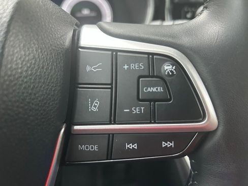 Used 2024 Toyota Highlander Platinum FWD image 20