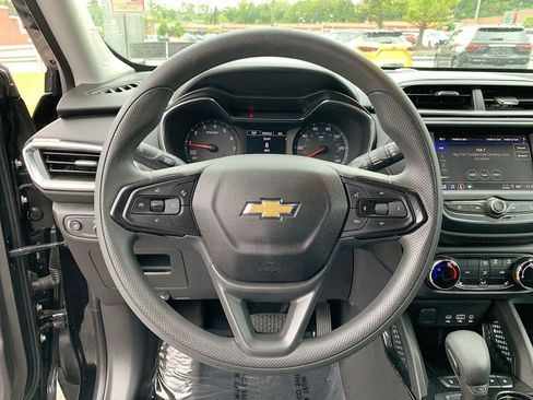 Certified 2023 Chevrolet TrailBlazer LT FWD image 11