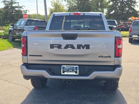 Used 2025 RAM 1500 Big Horn AWD/4WD image 12