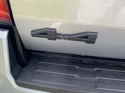 New 2025 Toyota Tacoma SR5 image 12