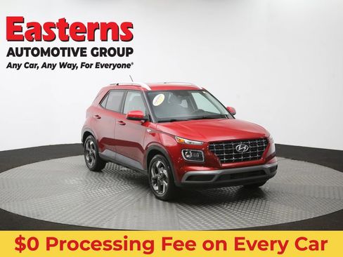 Used 2023 Hyundai Venue Limited FWD image 50