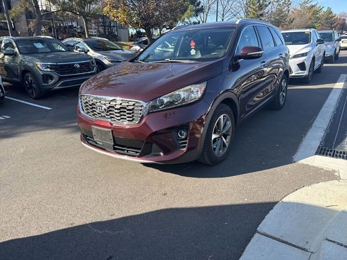 Used 2019 Kia Sorento EX image 11