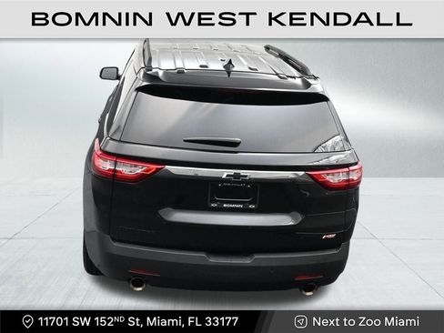 Used 2021 Chevrolet Traverse RS image 16