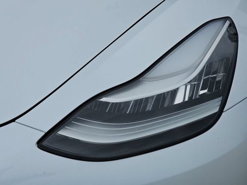 Used 2019 Tesla Model 3 Long Range AWD/4WD image 30