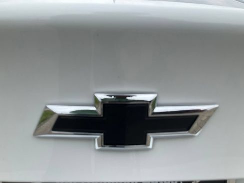 Used 2022 Chevrolet Malibu LT w/ Redline Edition FWD image 35