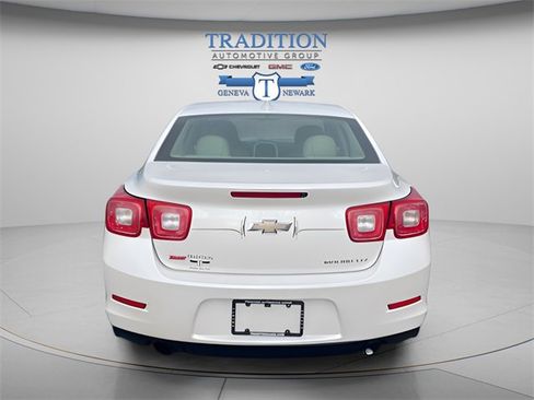 Used 2015 Chevrolet Malibu LTZ image 4