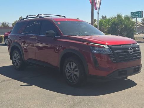 Certified 2026 Nissan Pathfinder SV AWD/4WD image 6
