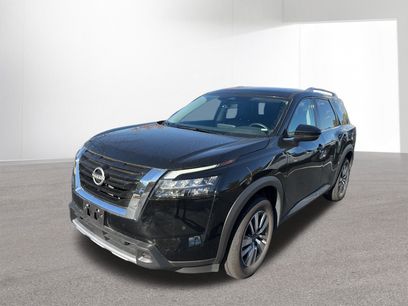 Used 2025 Nissan Pathfinder SL