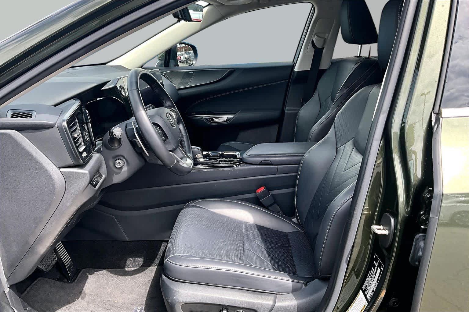 Used 2025 Lexus NX 450h+ AWD w/ Towing Package (2000 Lbs) image 8