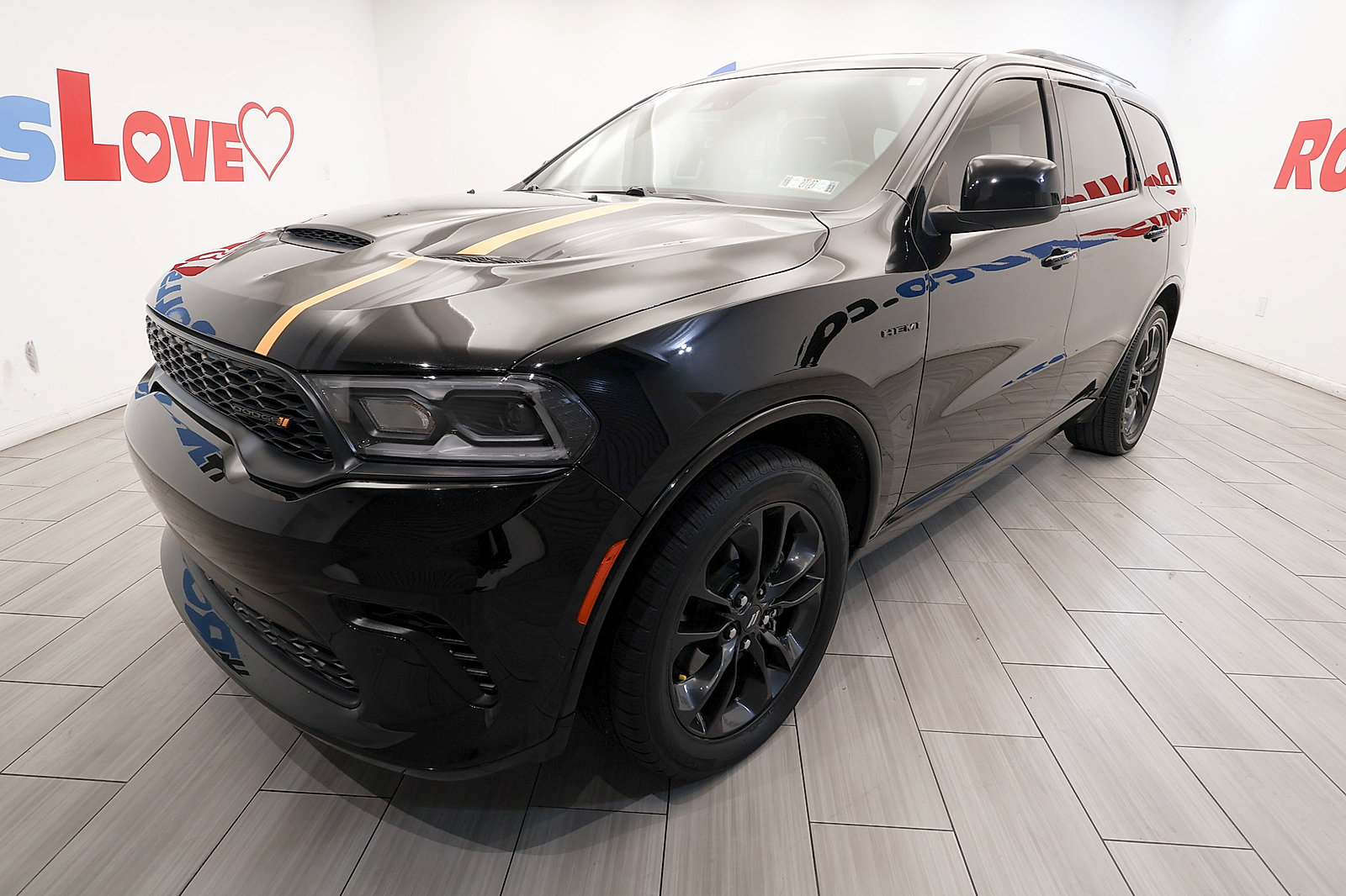 Used 2023 Dodge Durango R/T w/ Hemi Orange Plus Package AWD/4WD image 1